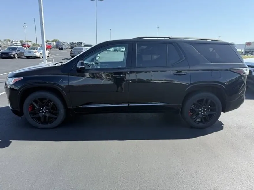 2018 Chevrolet Traverse Premier photo 1