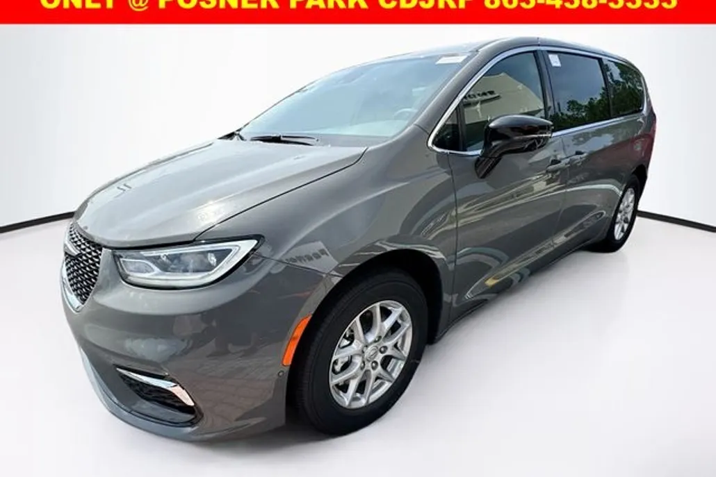 2025 Chrysler Pacifica photo 1