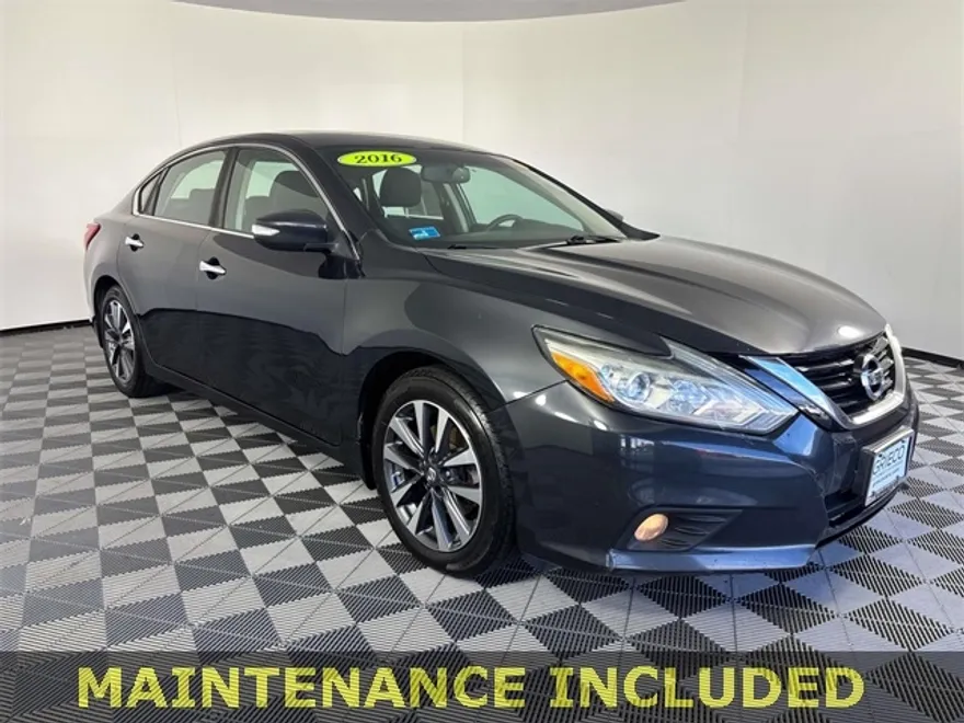 2016 Nissan Altima 2.5 SV photo 1