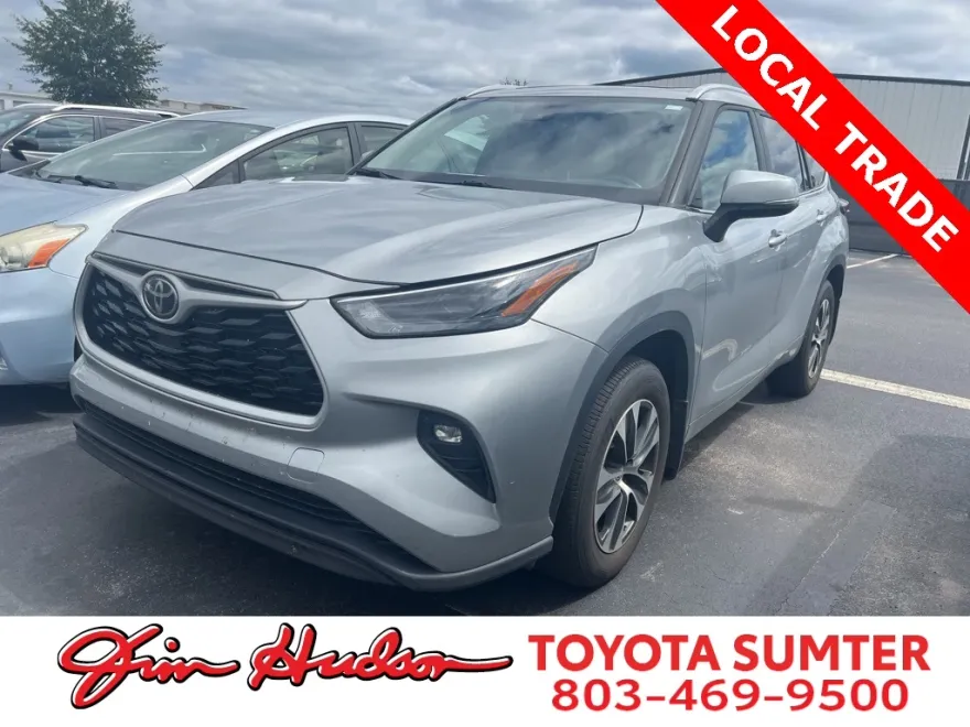 2024 Toyota Highlander XLE photo 1