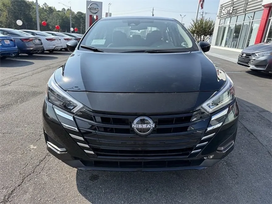 2025 Nissan Versa 1.6 SV photo 1