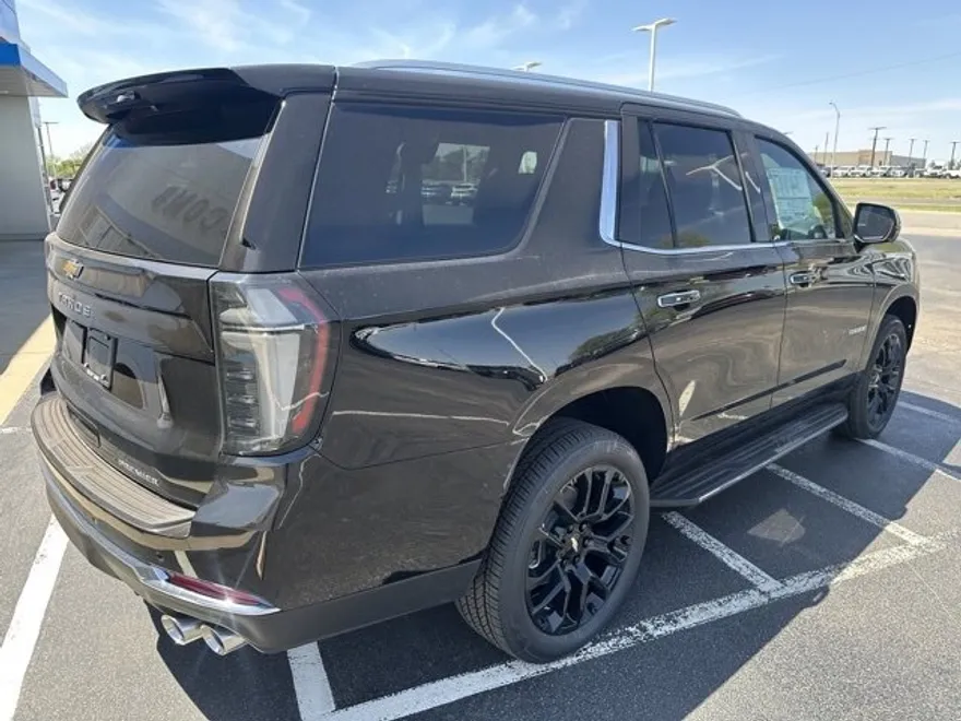 2025 Chevrolet Tahoe Premier photo 1
