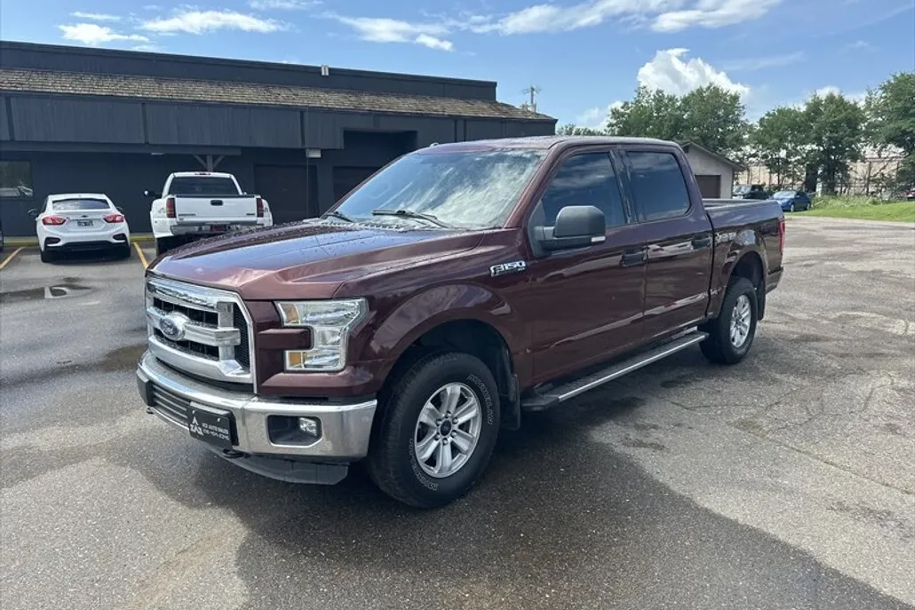 2015 Ford F-150 XLT photo 1