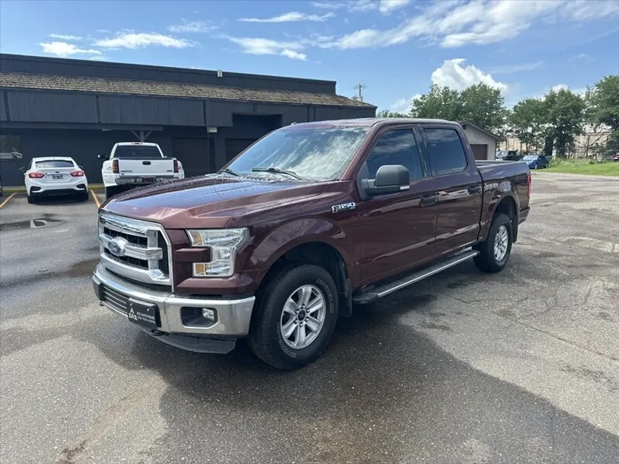 2015 Ford F-150 XLT photo 1
