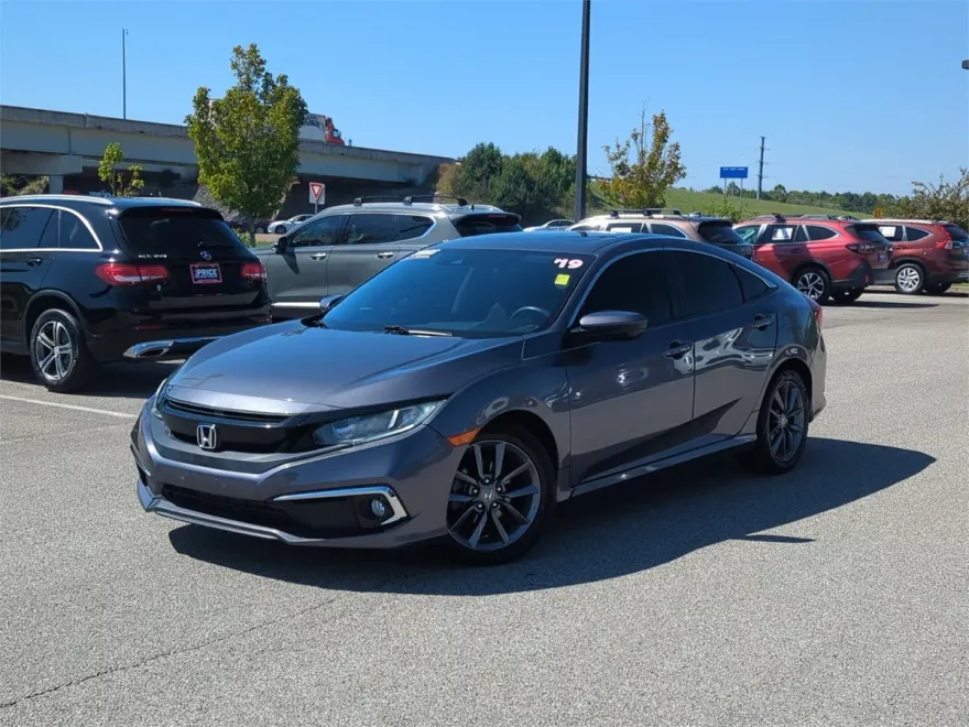 2019 Honda Civic EX photo 1