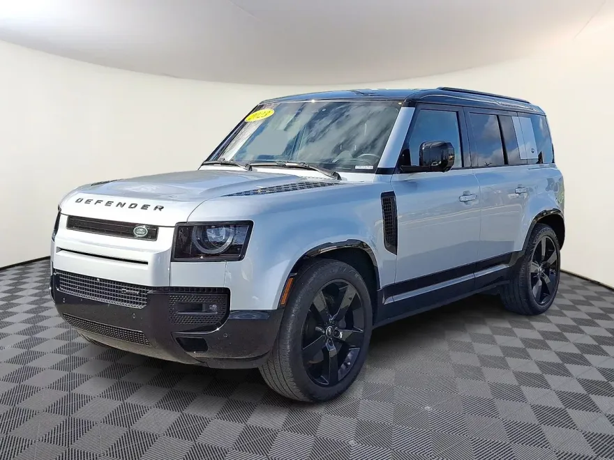2023 Land Rover Defender 110 X-Dynamic SE photo 1