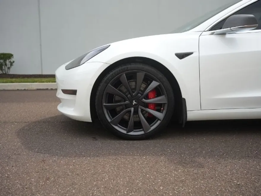 2020 Tesla Model 3 Performance photo 17