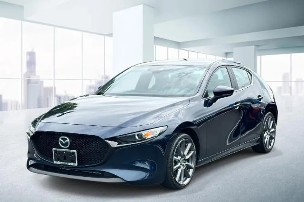 2022 Mazda Mazda3 Hatchback Select photo 1