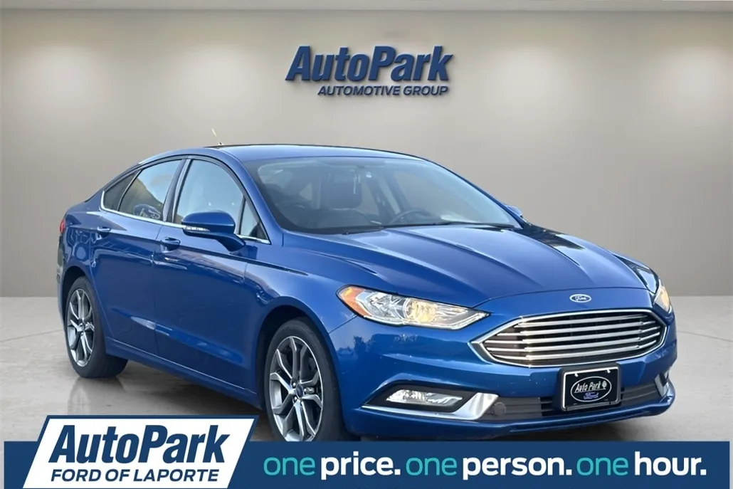 2017 Ford Fusion SE photo 1