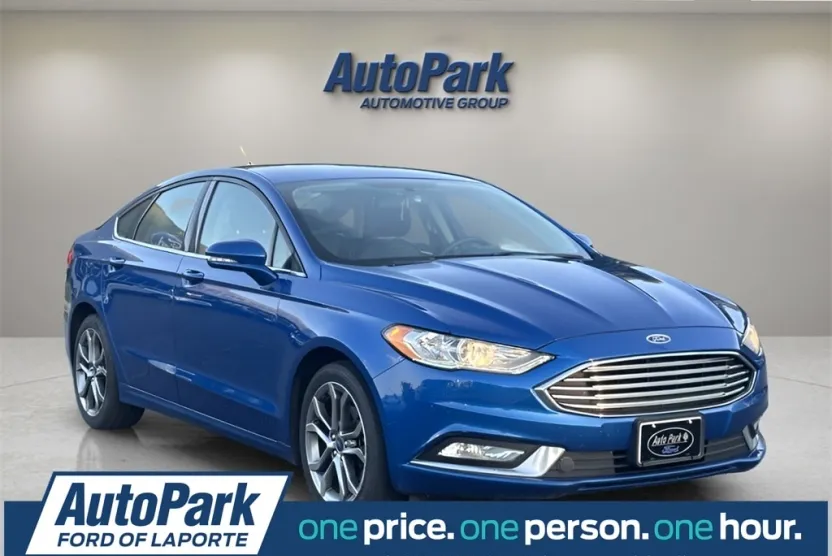 2017 Ford Fusion SE photo 1