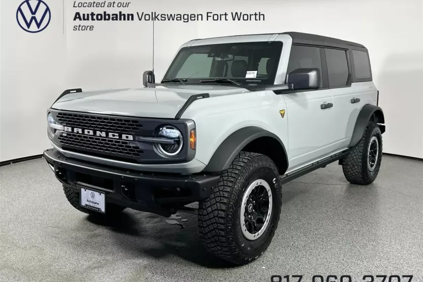 2022 Ford Bronco Badlands photo 1