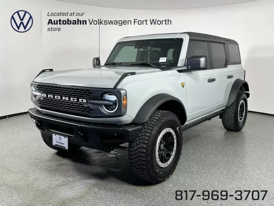 2022 Ford Bronco Badlands photo 1