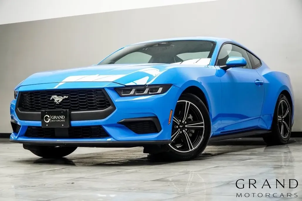 2024 Ford Mustang EcoBoost Premium photo 1