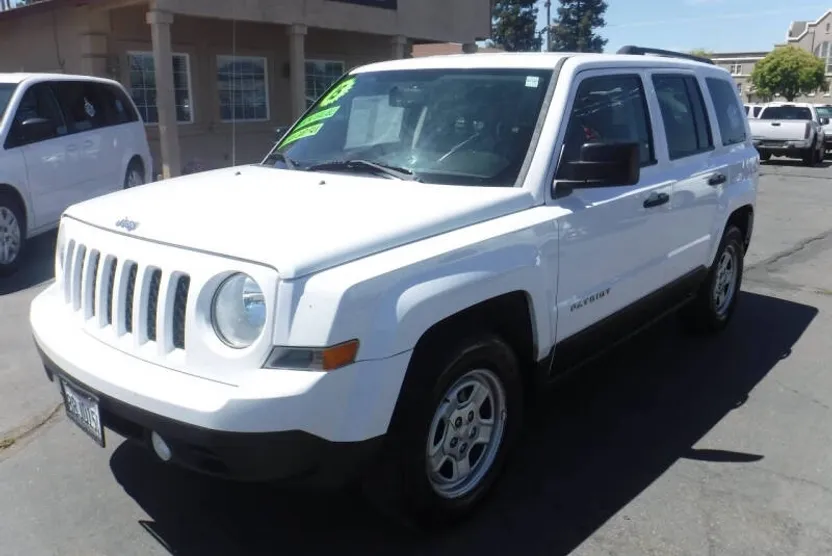 2015 Jeep Patriot Sport photo 1
