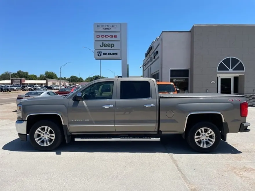 2017 Chevrolet Silverado 1500 LTZ photo 1