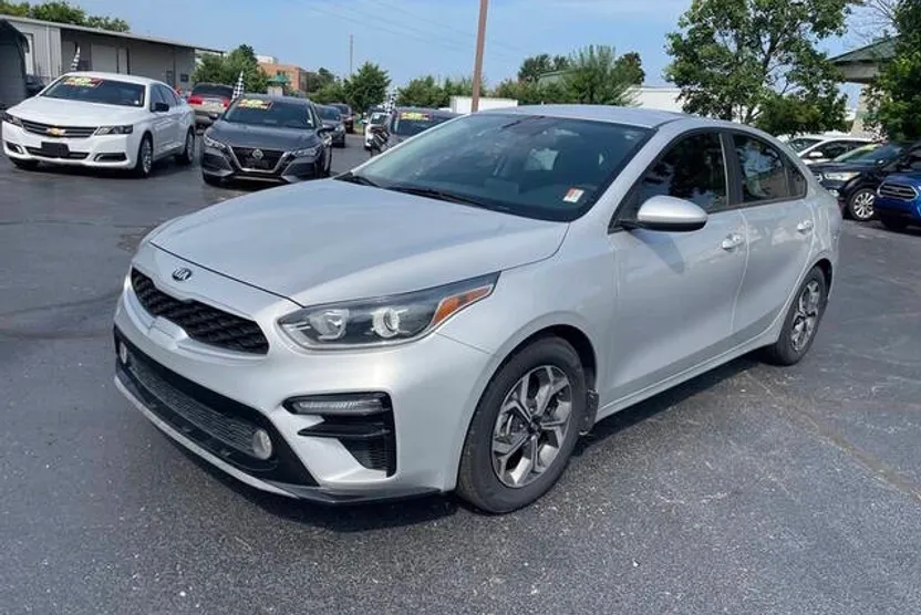 2020 Kia Forte LXS photo 1
