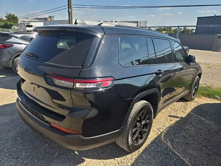 2024 Jeep Grand Cherokee Altitude photo 1