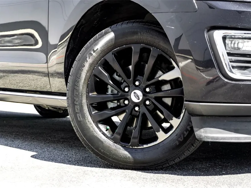 2019 Ford Expedition MAX Limited photo 1