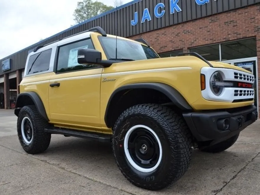 2024 Ford Bronco Heritage Limited First Edition photo 1
