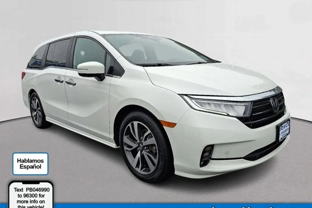 2023 Honda Odyssey Touring photo 1
