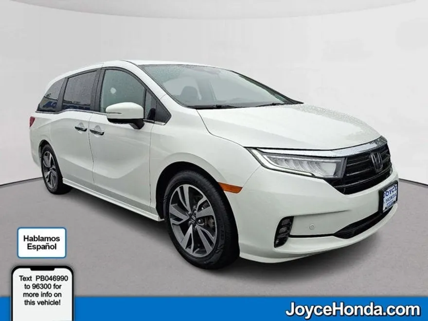 2023 Honda Odyssey Touring photo 1