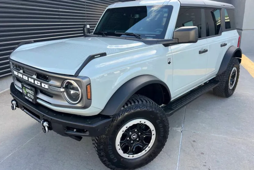 2023 Ford Bronco Base Big Bend Black Diamond Outer Banks Badlands Wildtrak Everglades photo 1