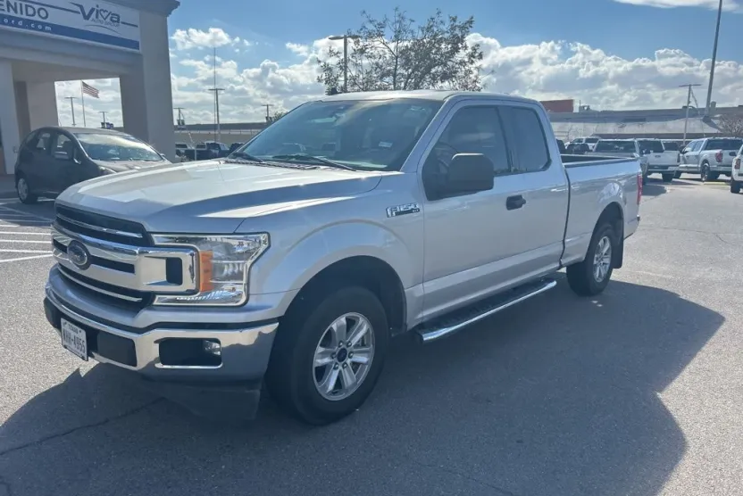 2019 Ford F-150 XLT photo 1