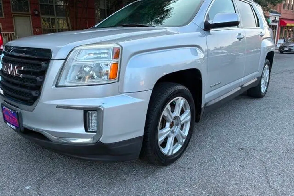 2017 Gmc Terrain SLE photo 1