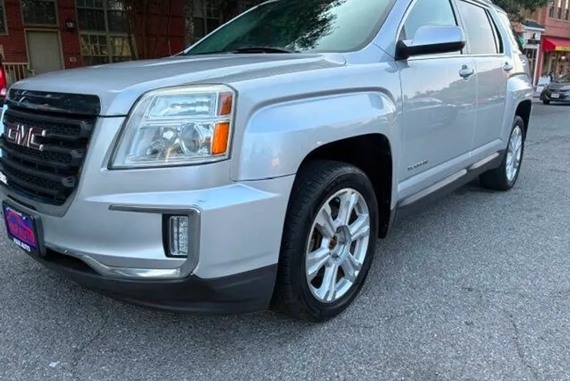 2017 Gmc Terrain SLE photo 1