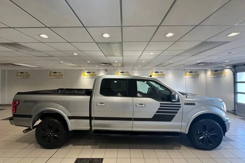 2020 Ford F-150 XLT photo 1