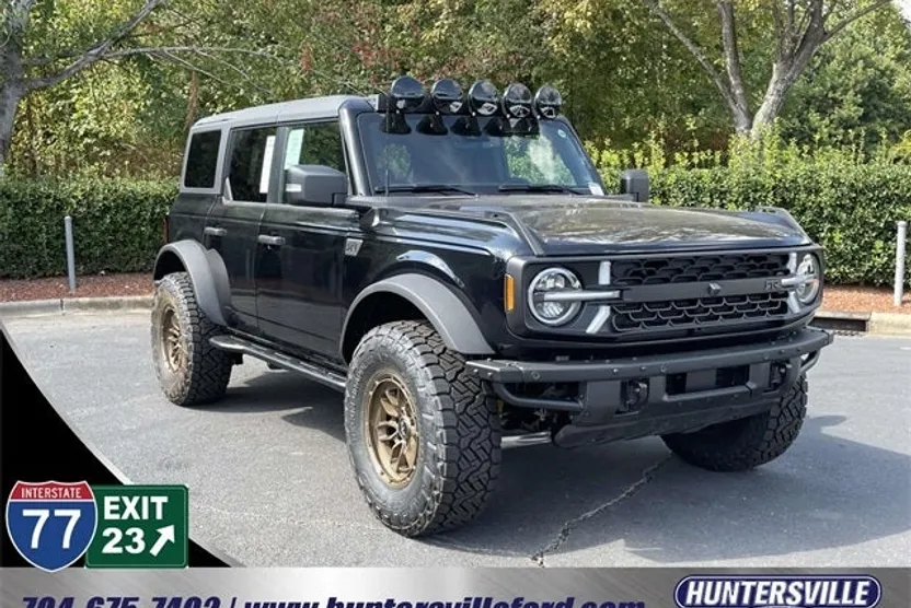 2025 Ford Bronco Badlands photo 1