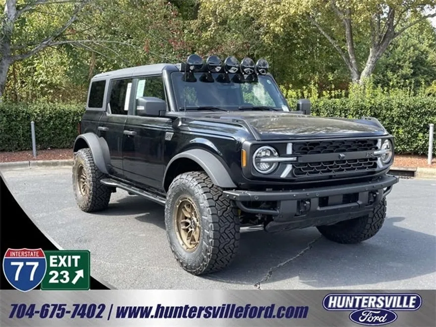 2025 Ford Bronco Badlands photo 1
