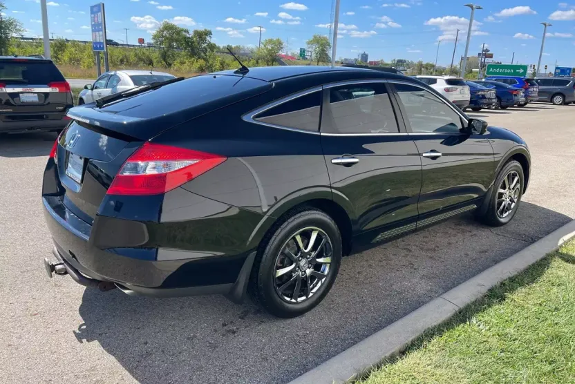 2010 Honda Crosstour EX-L photo 1