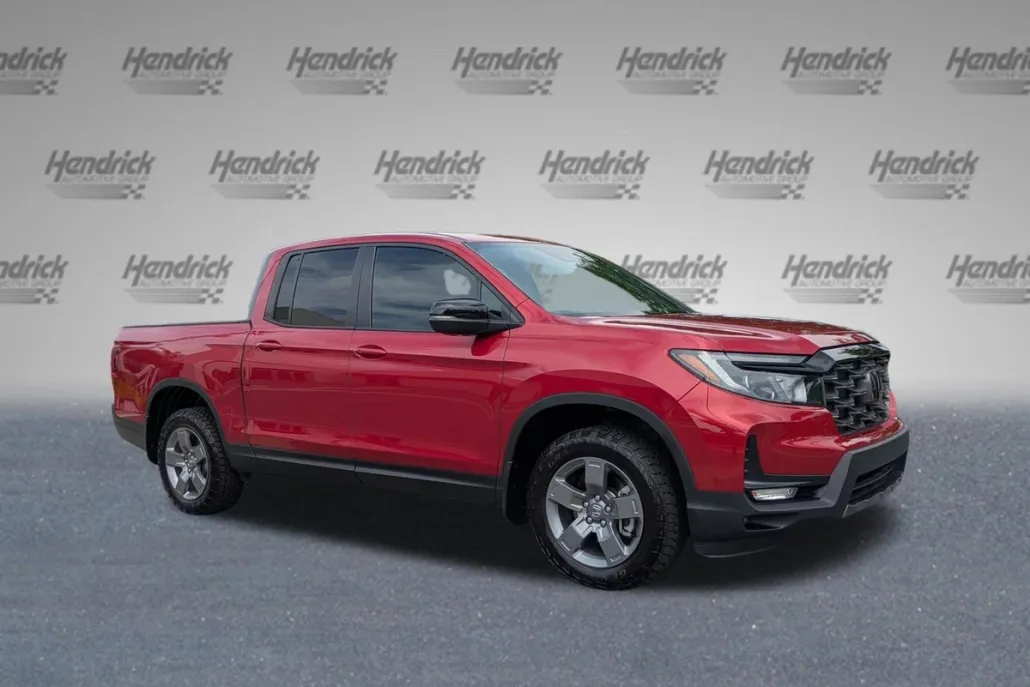 2025 Honda Ridgeline TrailSport photo 1