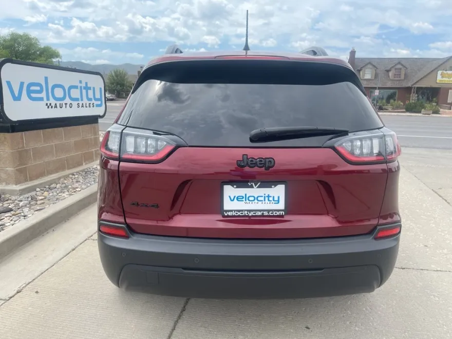 2021 Jeep Cherokee Altitude photo 1