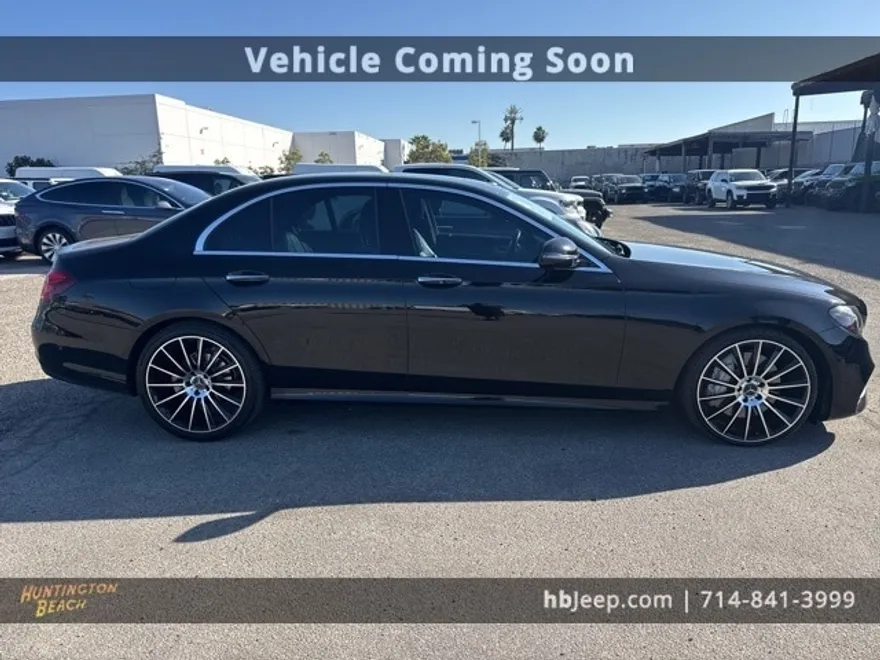 2018 Mercedes Benz E 300 Sedan photo 1