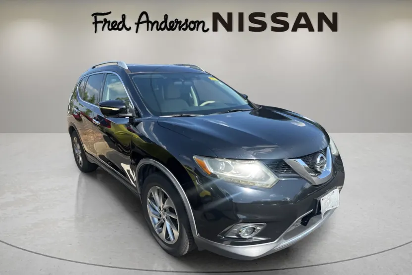 2014 Nissan Rogue SL photo 1