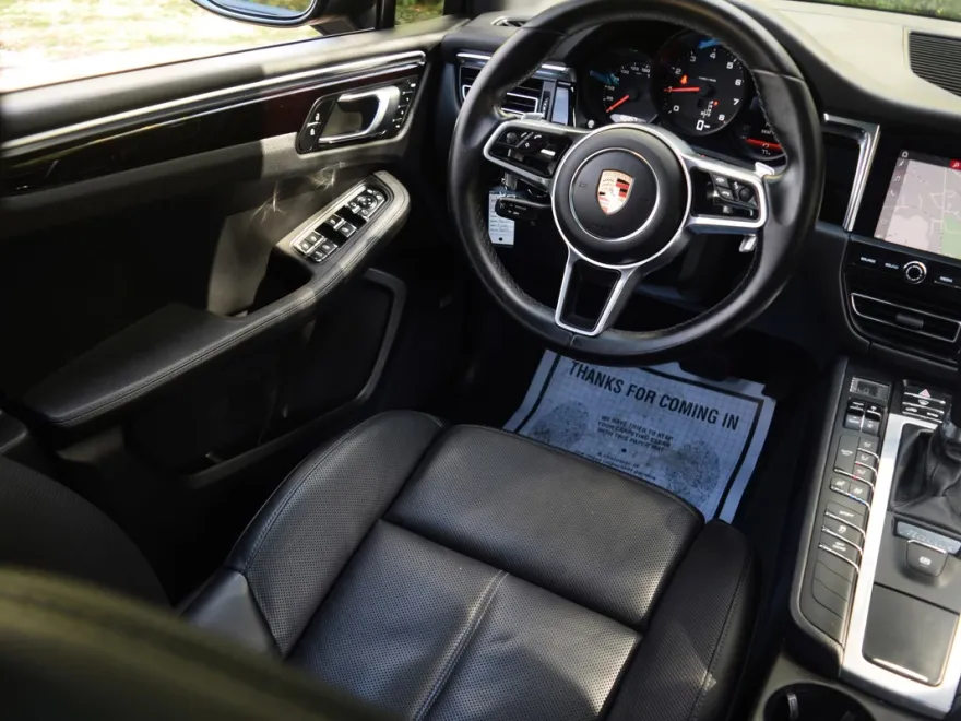 2020 Porsche Macan 4 photo 1