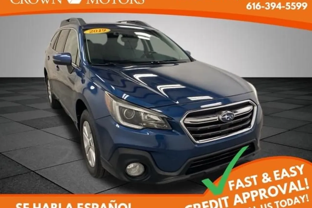 2019 Subaru Outback Premium photo 1