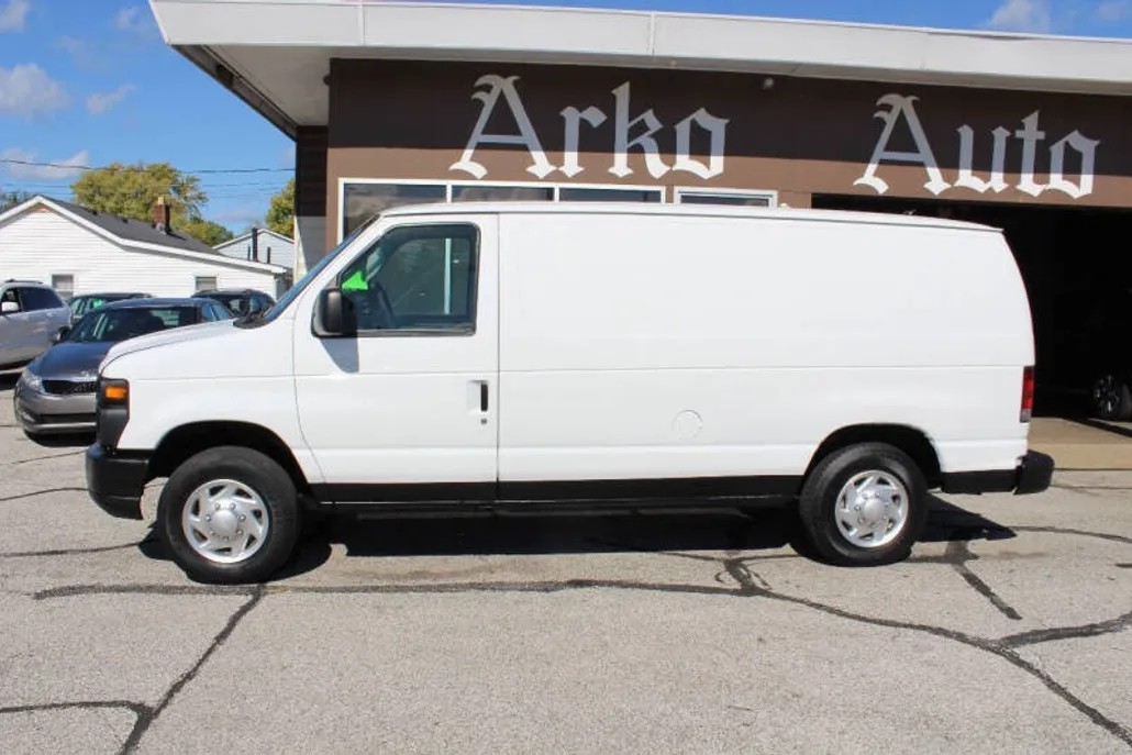 2012 Ford E-150 photo 1