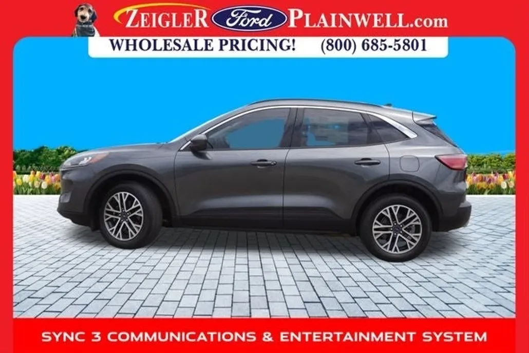 2020 Ford Escape SEL photo 1