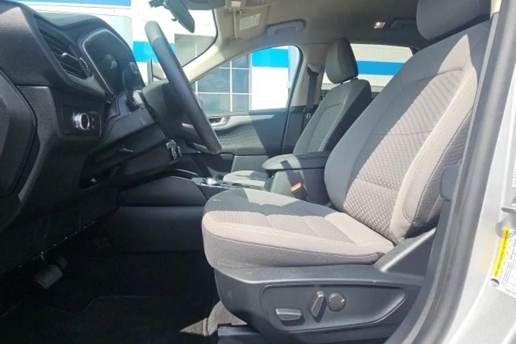 2020 Ford Escape SE photo 1