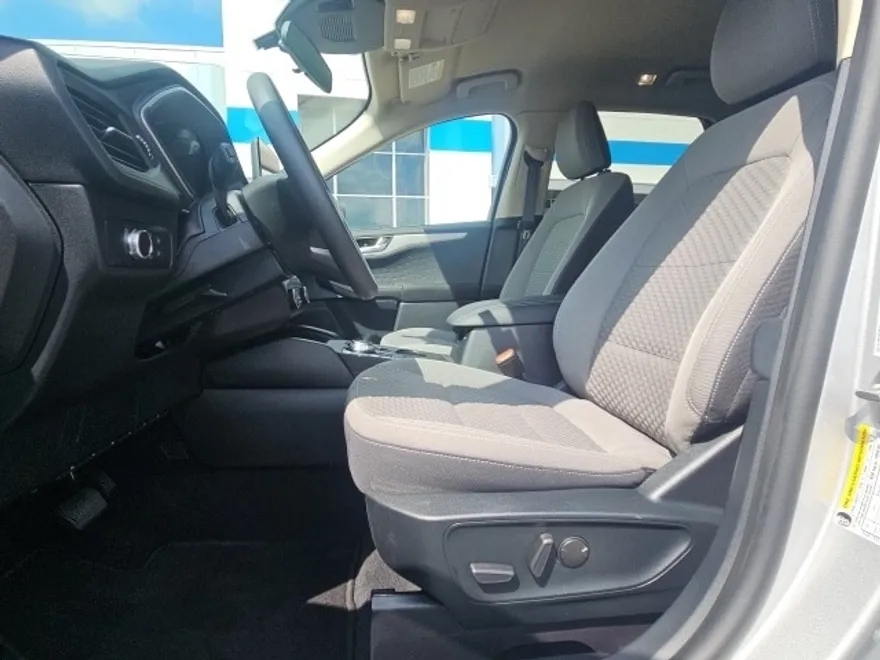 2020 Ford Escape SE photo 1