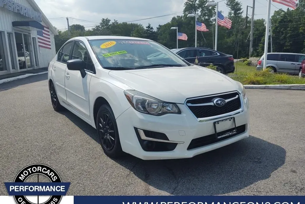 2016 Subaru Impreza 2.0i photo 1