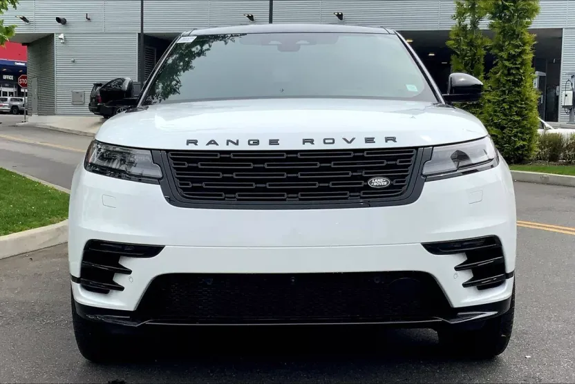 2026 Land Rover Range Rover Velar SE photo 1