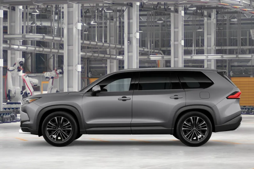 2026 Toyota Highlander Hybrid Platinum photo 1