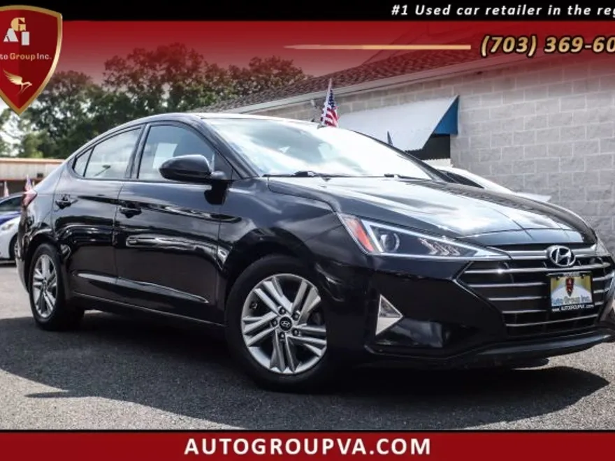 2020 Hyundai Elantra SEL photo 1