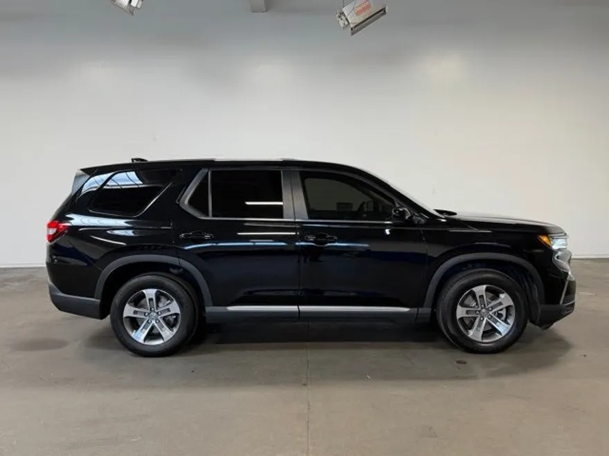 2023 Honda Pilot EX-L photo 1