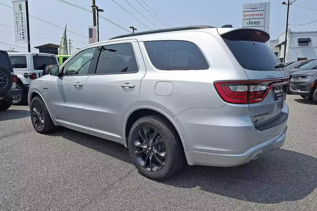 2025 Dodge Durango R/T Plus photo 1