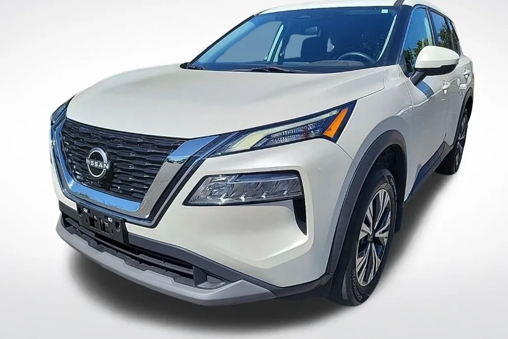 2022 Nissan Rogue SV photo 1